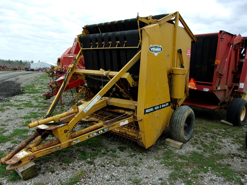 used Vermeer 650D round baler at Baker and Sons in Ohio