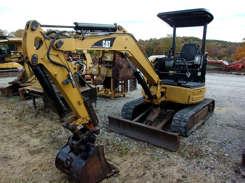 2002 Cat 303CR mini excavator at Baker & Sons Equipment in Ohio