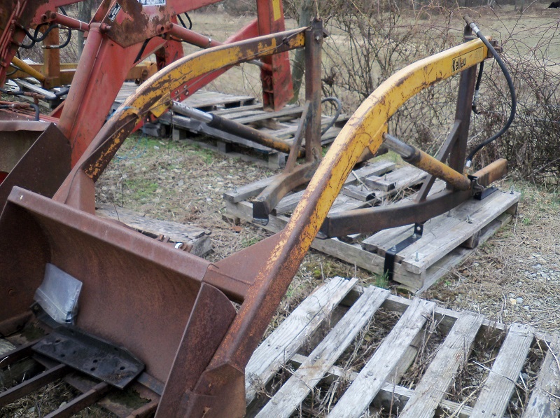 used Kelley 400 loader at Baker & Sons Equipment in Ohio