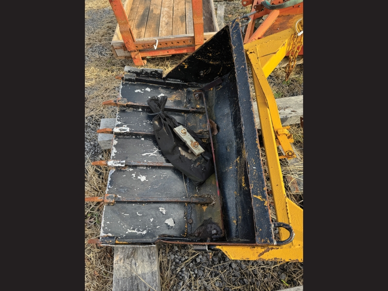 Used Kelley 400 loader in stock at Baker and Sons Equipment in Ohio