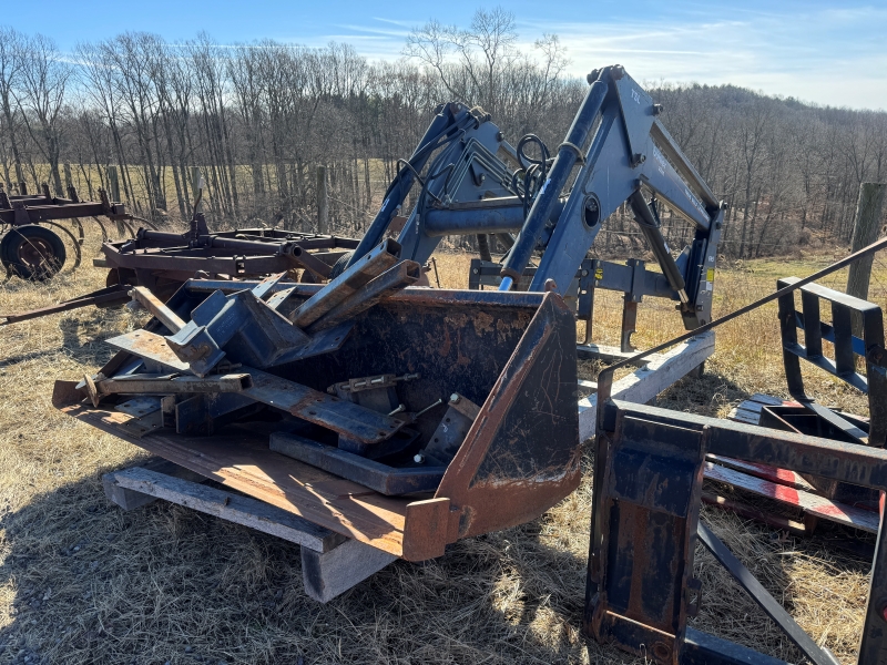 Used Allied 695 front end loader for sale at Baker & Sons