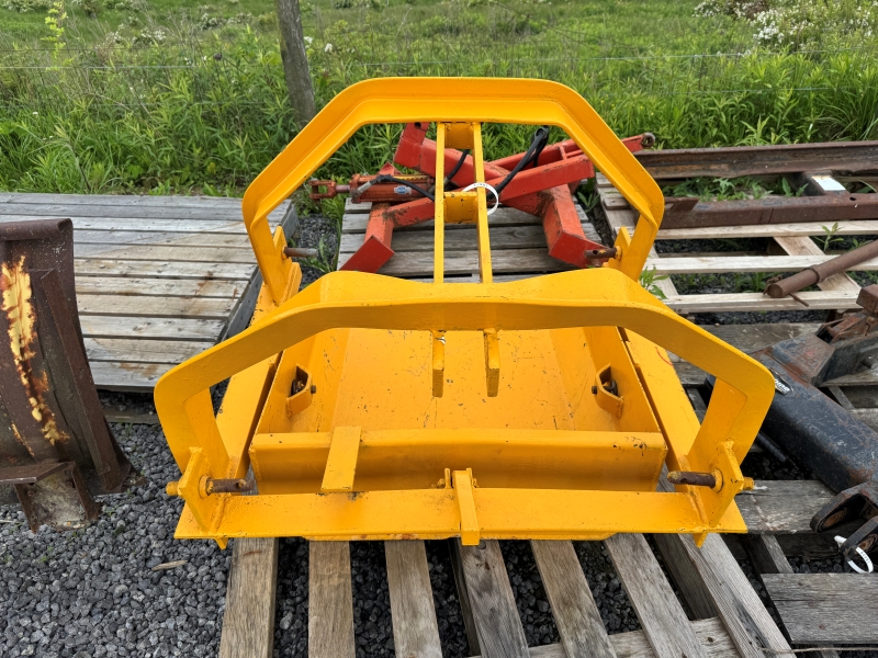 Used KingKutter scoop for sale at Baker & Sons Equipment in Ohio