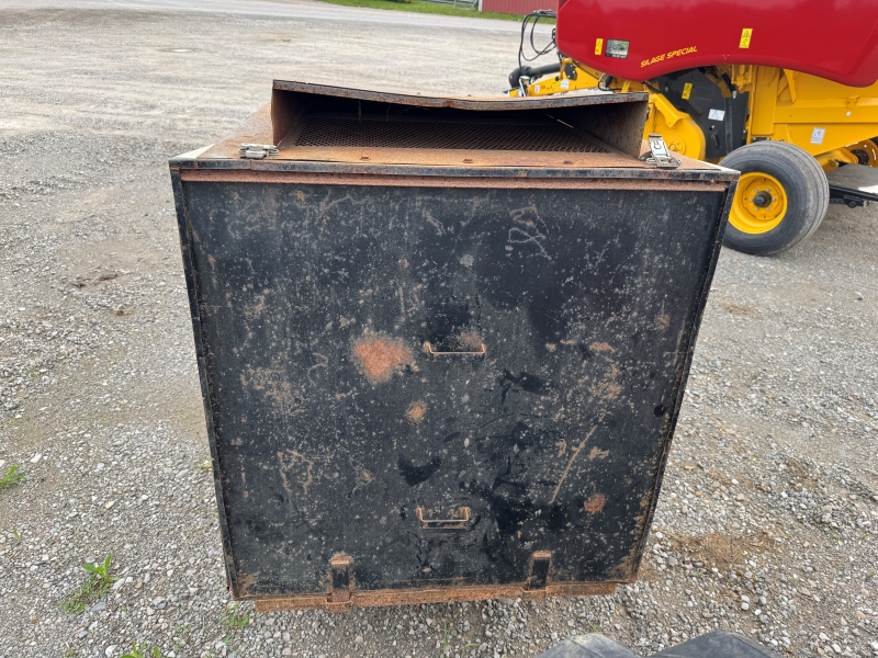 Used Yard Smith YS150CV catcher at Baker & Sons Equipment in Ohio