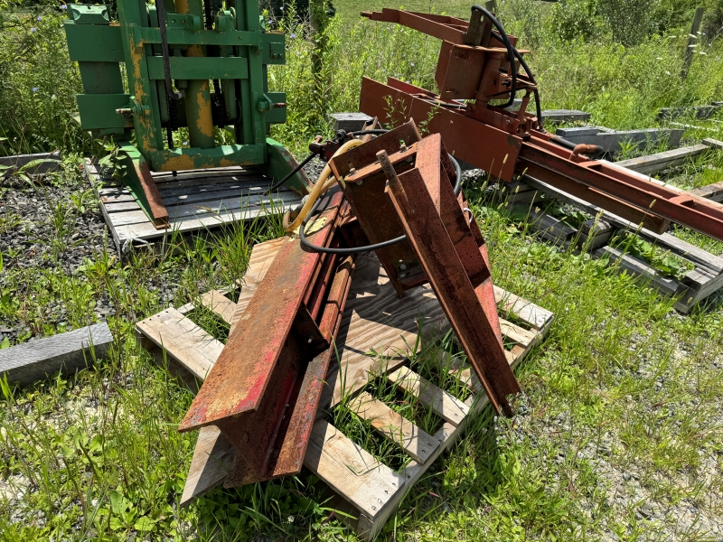 Used Shaver HD8 post driver at Baker & Sons Equipment in Ohio