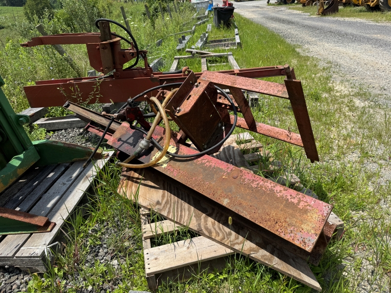 Used Shaver HD8 post driver at Baker & Sons Equipment in Ohio
