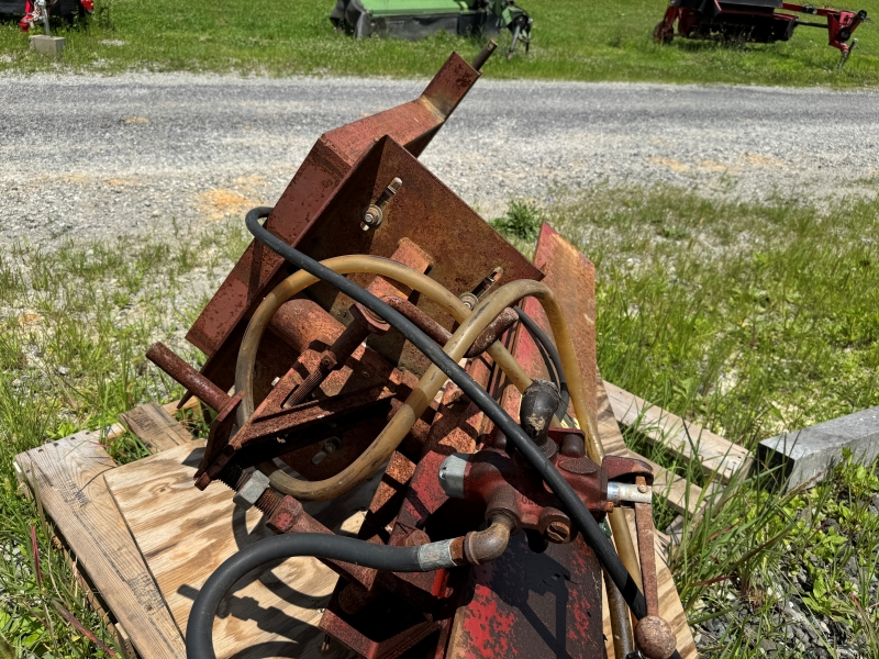 Used Shaver HD8 post driver at Baker & Sons Equipment in Ohio