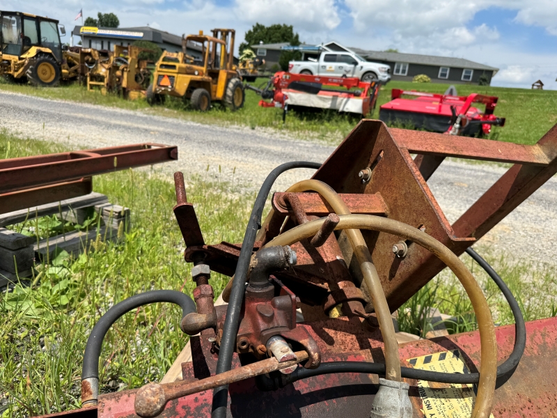 Used Shaver HD8 post driver at Baker & Sons Equipment in Ohio