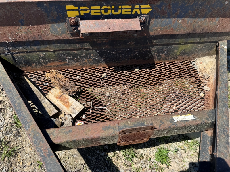 2001 Pequea 1018DO trailer at Baker & Sons Equipment in Ohio