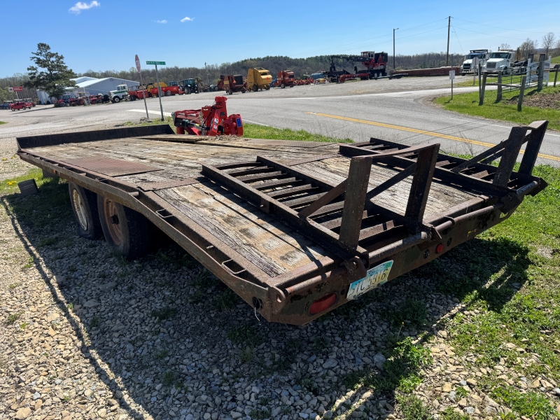 2001 Pequea 1018DO trailer at Baker & Sons Equipment in Ohio