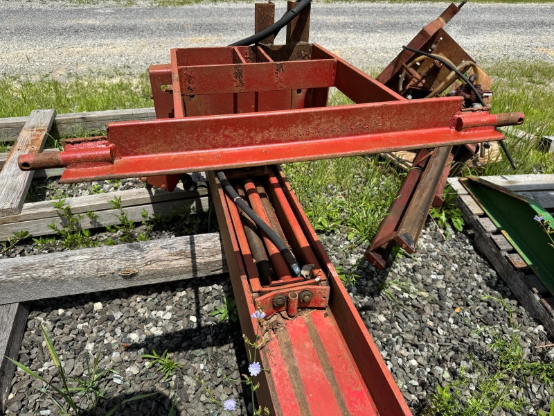 Used Shaver HD8 post driver at Baker & Sons Equipment in Ohio