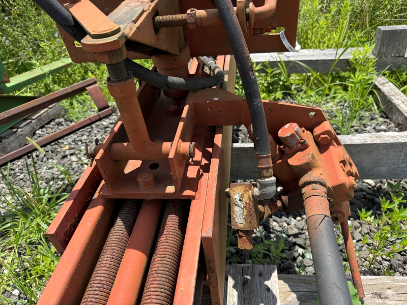 Used Shaver HD8 post driver at Baker & Sons Equipment in Ohio