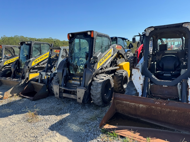 2015 New Holland L228 skidsteer in stock at Baker & Sons Equipment in Ohio
