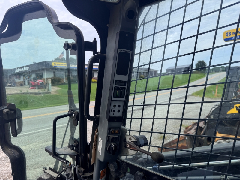 2015 New Holland L228 skidsteer in stock at Baker & Sons Equipment in Ohio