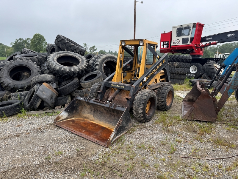 1992 New Holland L553 skidsteer in stock at Baker & Sons Equipment in Ohio