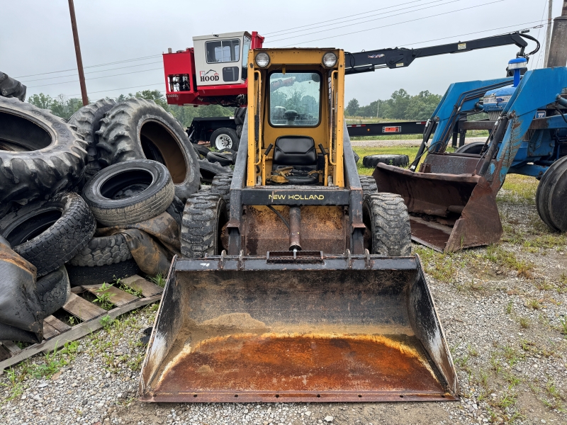 1992 New Holland L553 skidsteer in stock at Baker & Sons Equipment in Ohio