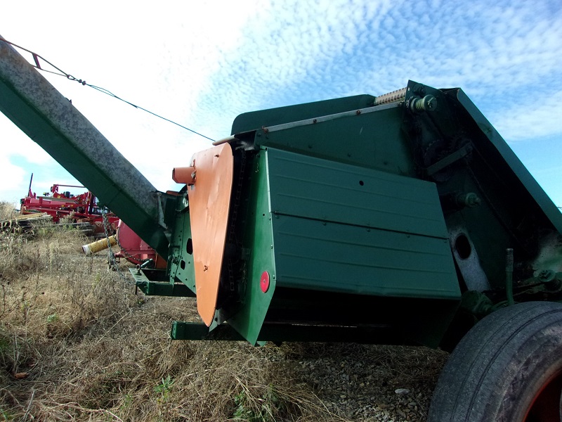 used new idea 325 corn picker for sale at baker and sons in ohio