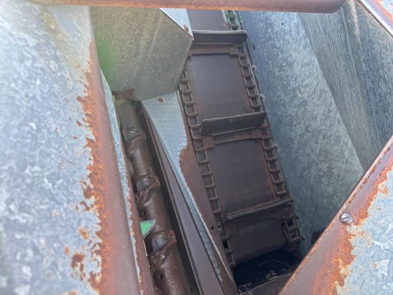 Used New Idea 310 picker for sale at Baker & Sons Equipment in Ohio