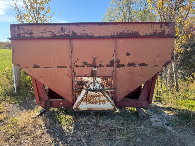 Used K&S gravity box for sale at Baker & Sons Equipment in Ohio