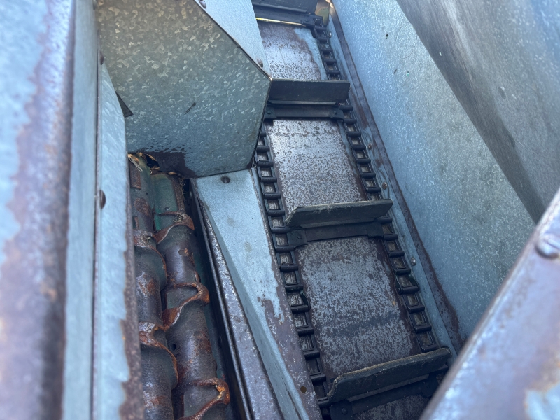 Used New Idea 323 picker for sale at Baker & Sons Equipment in Ohio