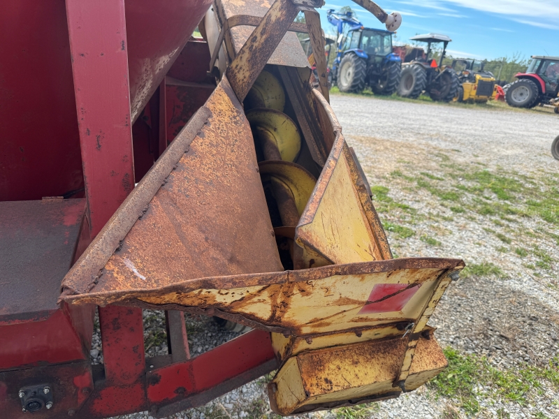 Used New Holland 354 grinder for sale at Baker & Sons Equipment in Ohio