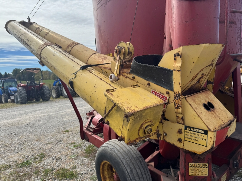 Used New Holland 354 grinder for sale at Baker & Sons Equipment in Ohio
