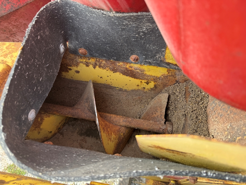 Used New Holland 354 grinder for sale at Baker & Sons Equipment in Ohio