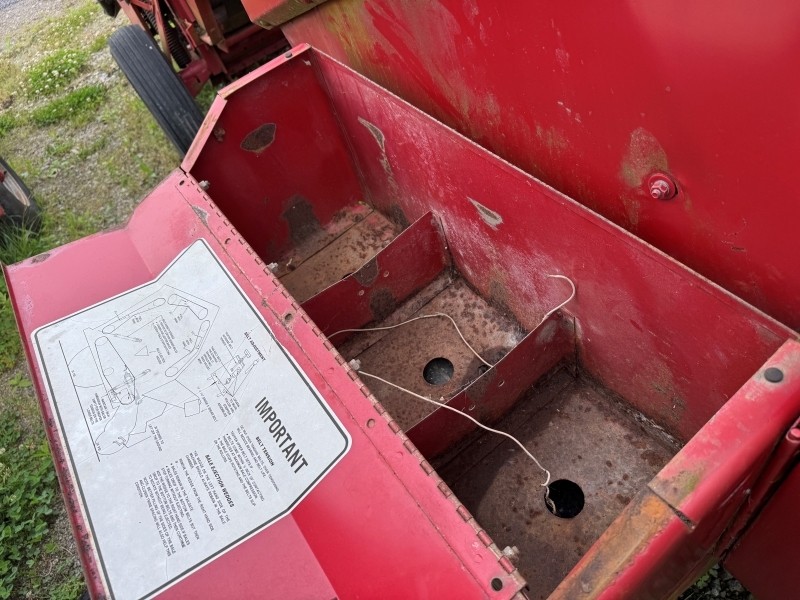 1987 Case 3450 round baler for sale at baker & sons equipment in ohio