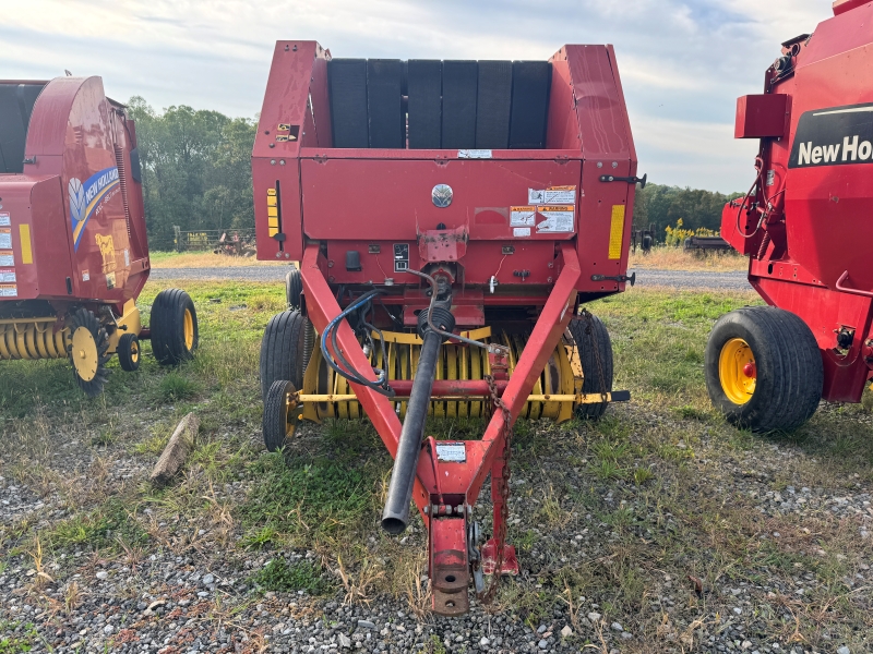 2008 New Holland BR7050 round baler at Baker and Sons Equipment in Ohio