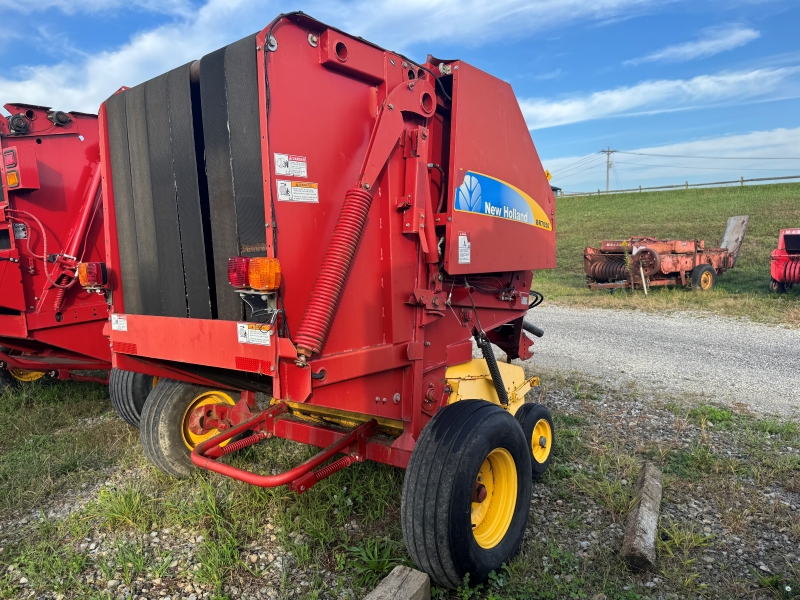 2008 New Holland BR7050 round baler at Baker and Sons Equipment in Ohio