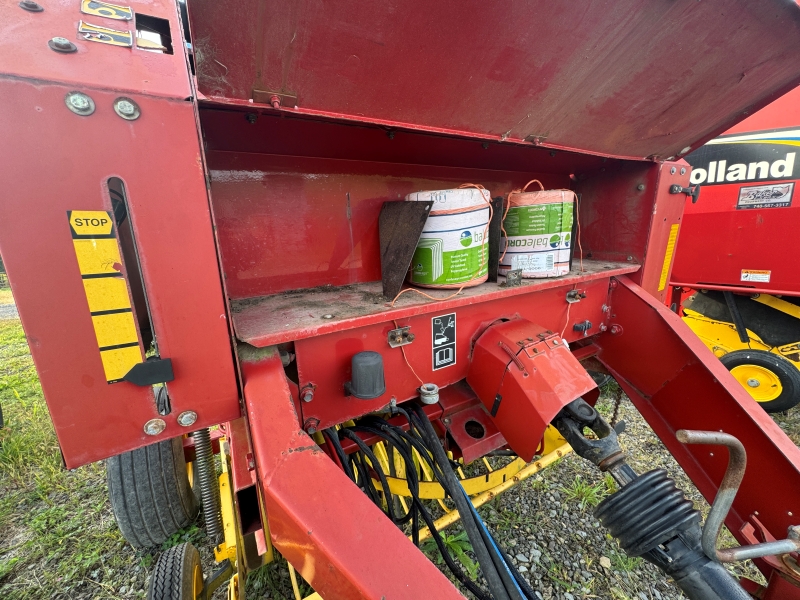 2008 New Holland BR7050 round baler at Baker and Sons Equipment in Ohio