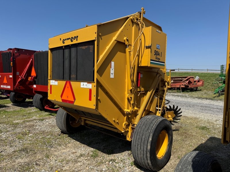 1994 Vermeer 504IS round baler at Baker & Sons Equipment in Ohio