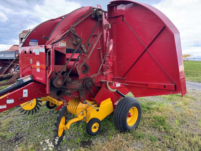 2016 New Holland RB450U round baler at Baker & Sons Equipment in Ohio