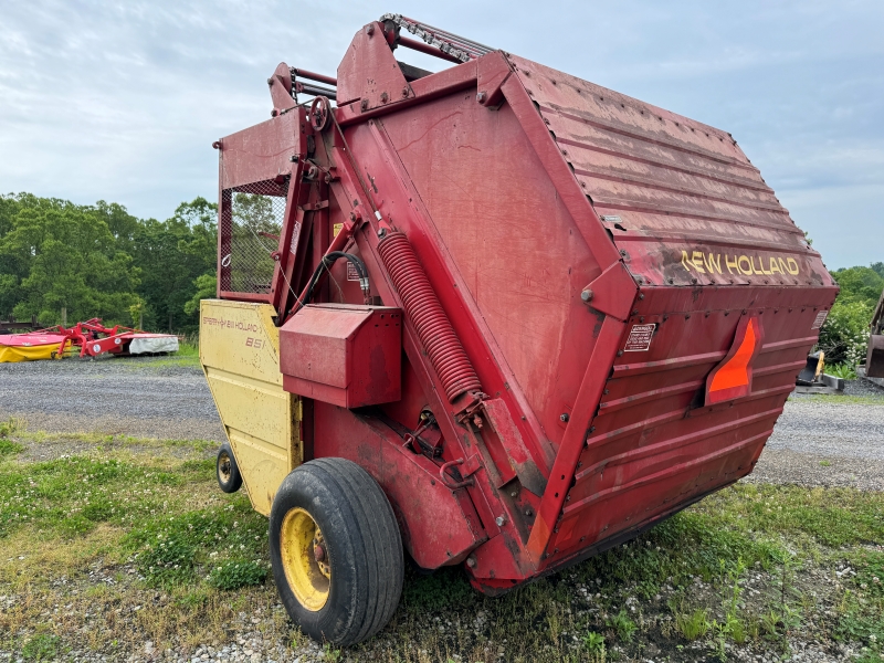 1979 New Holland 851 round baler at Baker & Sons Equipment in Ohio