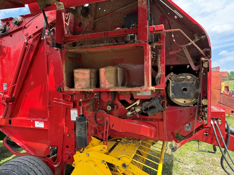 2012 New Holland BR7060 round baler at Baker and Sons Equipment in Ohio