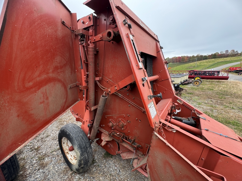 1994 Hesston 530 round baler at Baker & Sons Equipment in Ohio