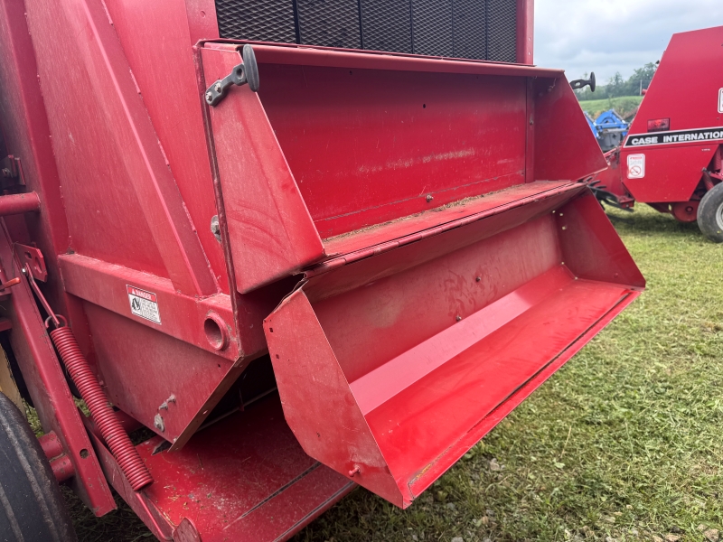 1995 New Holland 650 round baler at Baker & Sons Equipment in Ohio
