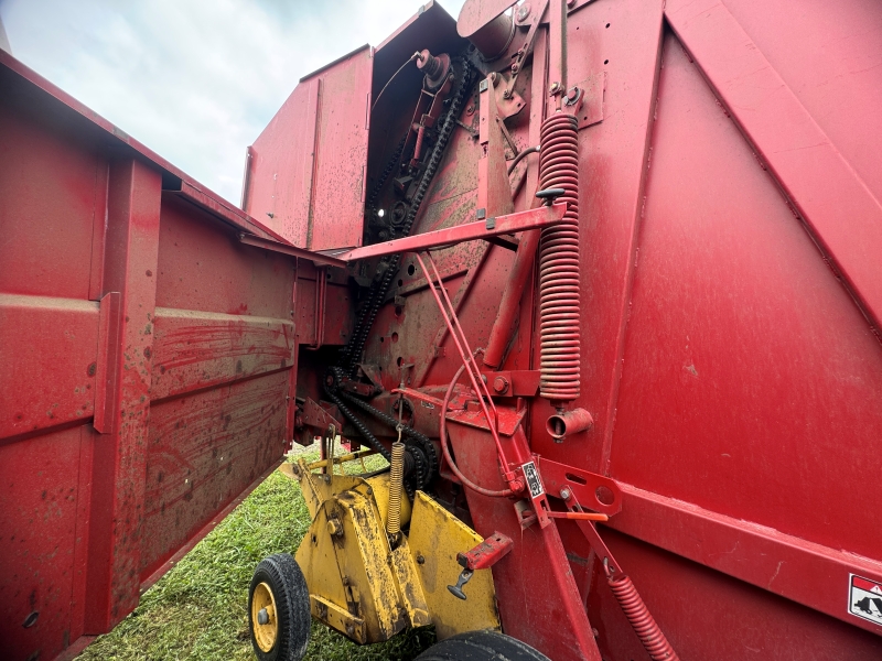 1995 New Holland 650 round baler at Baker & Sons Equipment in Ohio