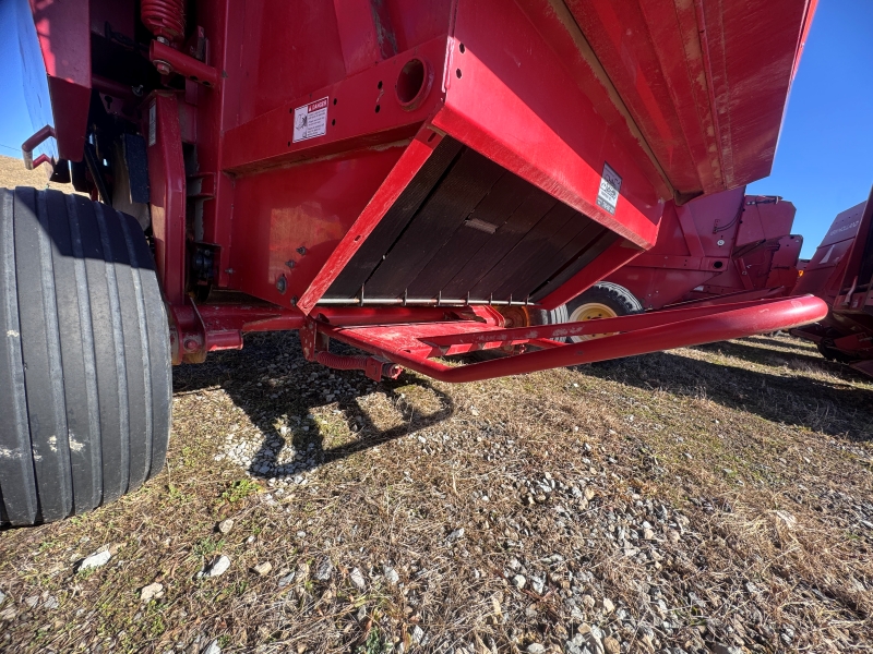 2004 New Holland BR780 round baler at Baker and Sons Equipment in Ohio