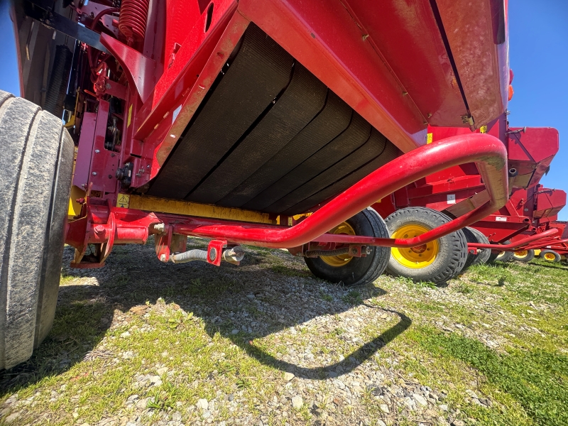 2015 New Holland RB450 round baler at Baker and Sons Equipment in Ohio
