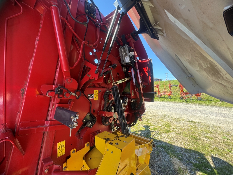 2015 New Holland RB450 round baler at Baker and Sons Equipment in Ohio