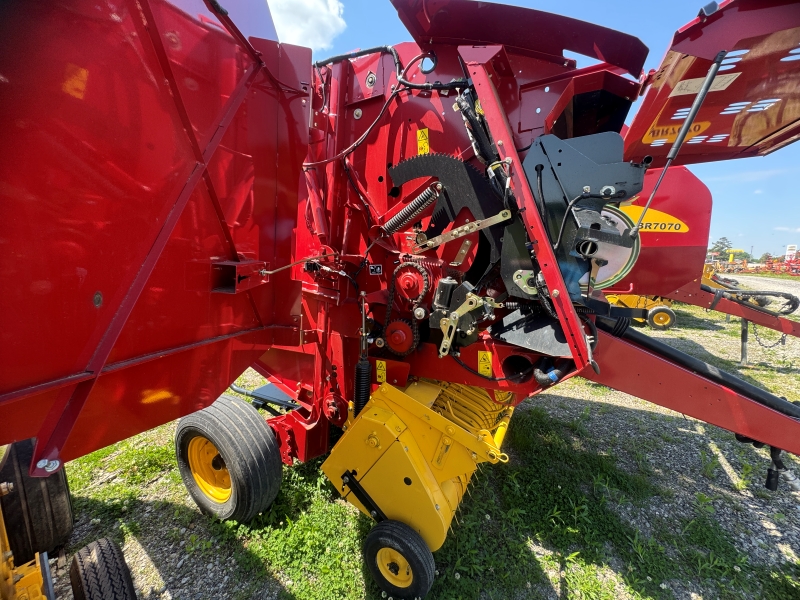 2023 New Holland RB450U Plus round baler at Baker and Sons Equipment in Ohio