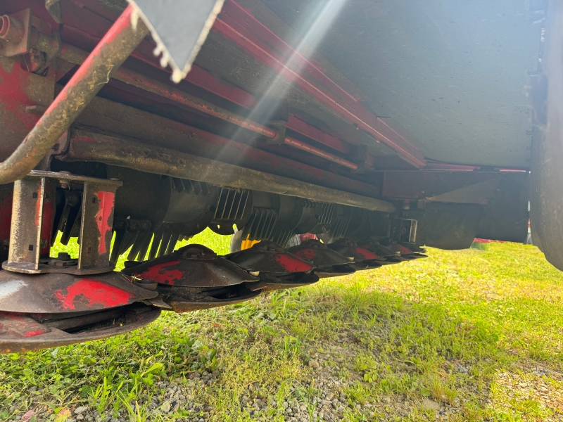 2015 New Holland H7330 disc mower conditioner for sale at Baker and Sons in Ohio