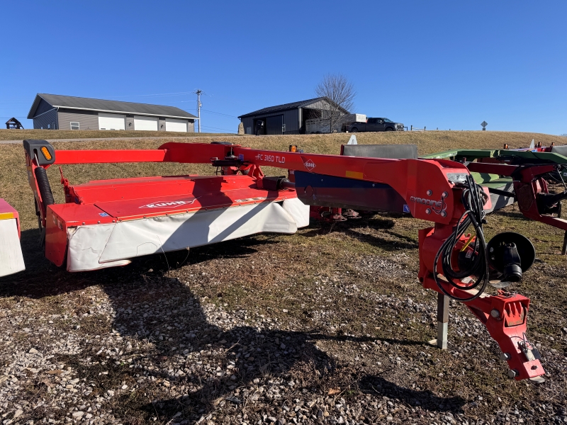 Used Kuhn FC3160TLD disc mower conditioner for sale at Baker and Sons in Ohio