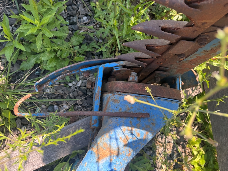 Used Ford 501 sickle bar mower for sale at Baker & Sons Equipment in Ohio