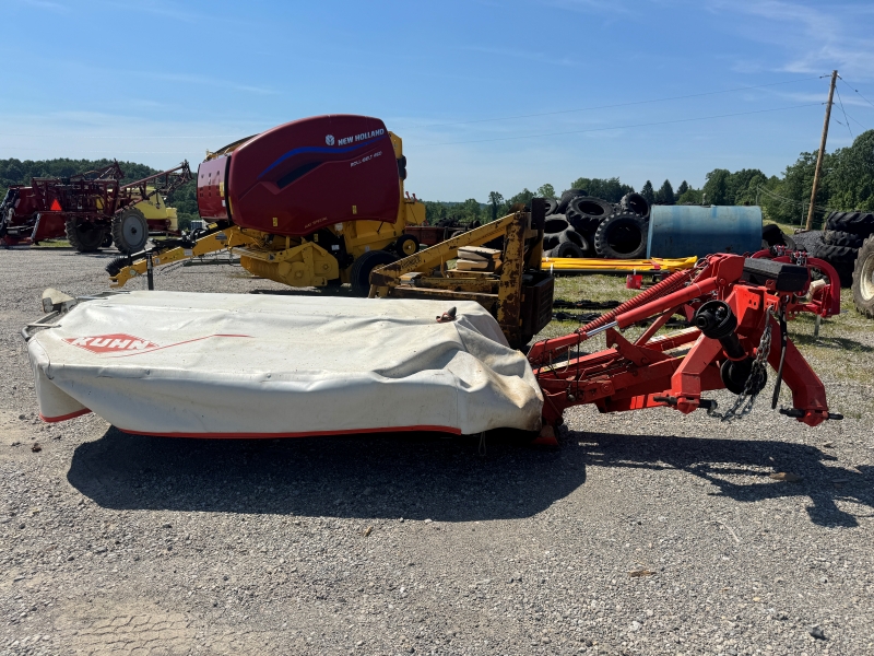 2012 Kuhn GMD600GIIHD disc mower for sale at Baker & Sons Equipment in Ohio