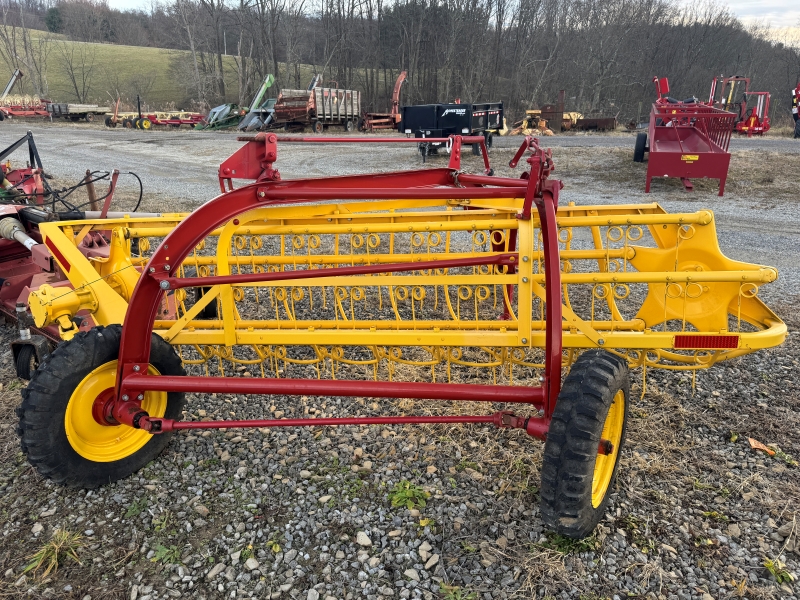 2016 New Holland 256 rake in stock at Baker and Sons Equipment in Ohio
