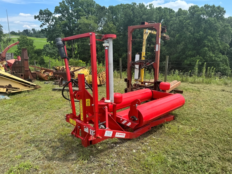 Used Shenandoah 3pt bale wrapper at Baker and Sons in Ohio