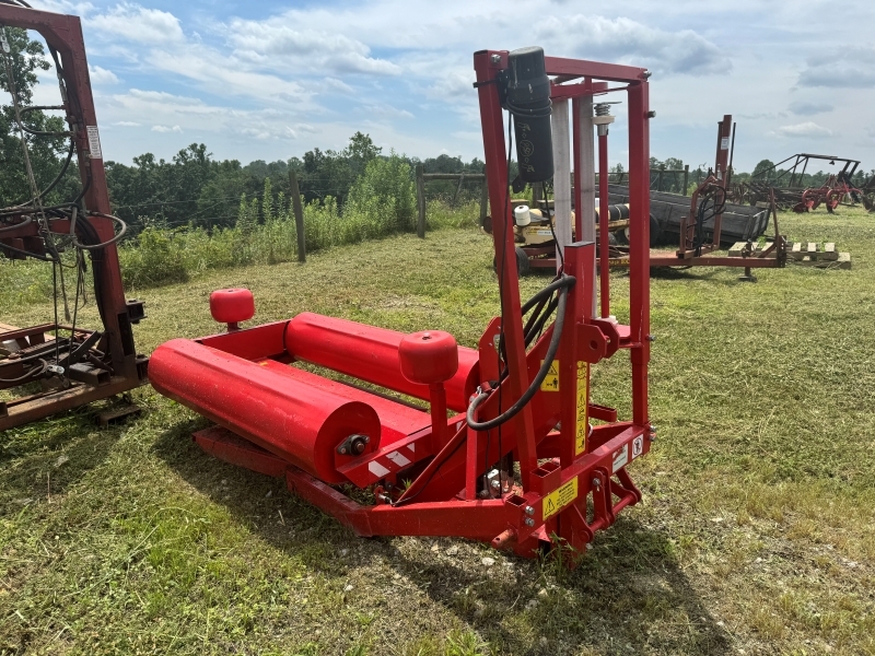 Used Shenandoah 3pt bale wrapper at Baker and Sons in Ohio