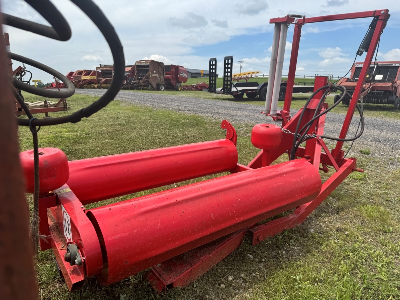Used Shenandoah 3pt bale wrapper at Baker and Sons in Ohio