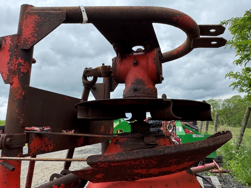Used Baltic spreader at Baker & Sons Equipment in Ohio